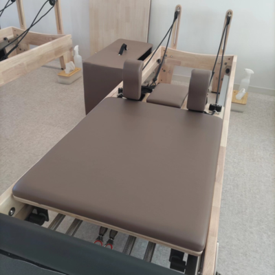 施工前のピラティスマシンシート
